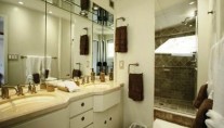 El Jefe Master Bath